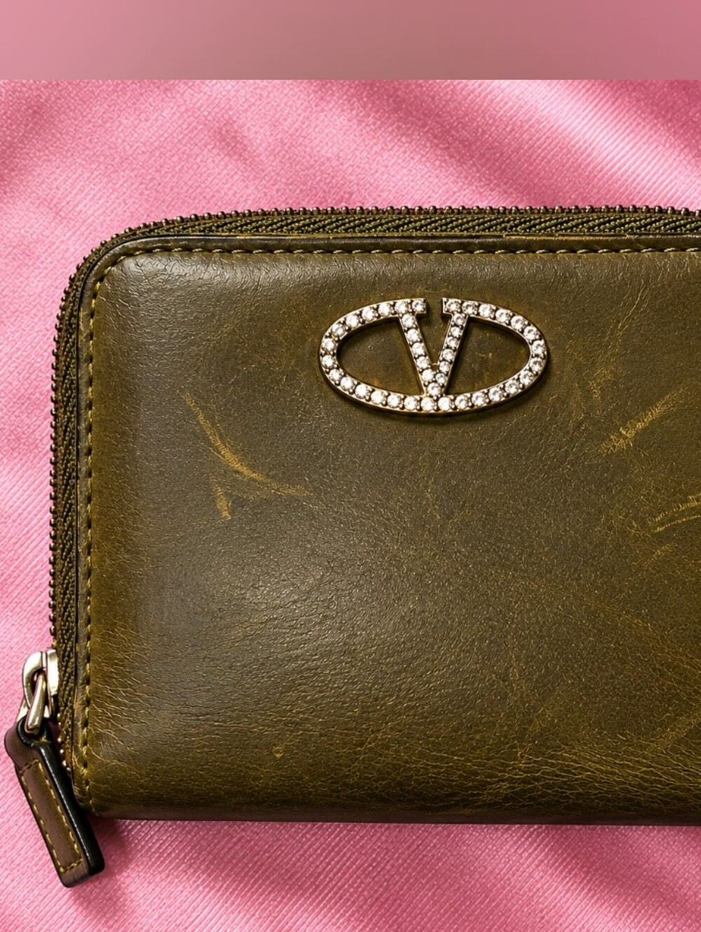 Authentic Valentino Garavani Green Leather Zip Card Holder with Crystal V Emblem